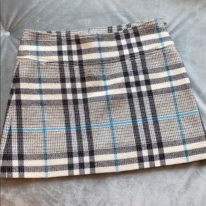 Burberry Plaid Wool Blend Mini Skirt